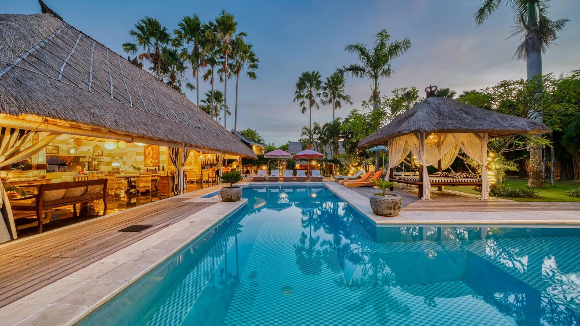 Villa Kalis, 10 Bedroom Family And Group Villa سمينياك إندونيسيا