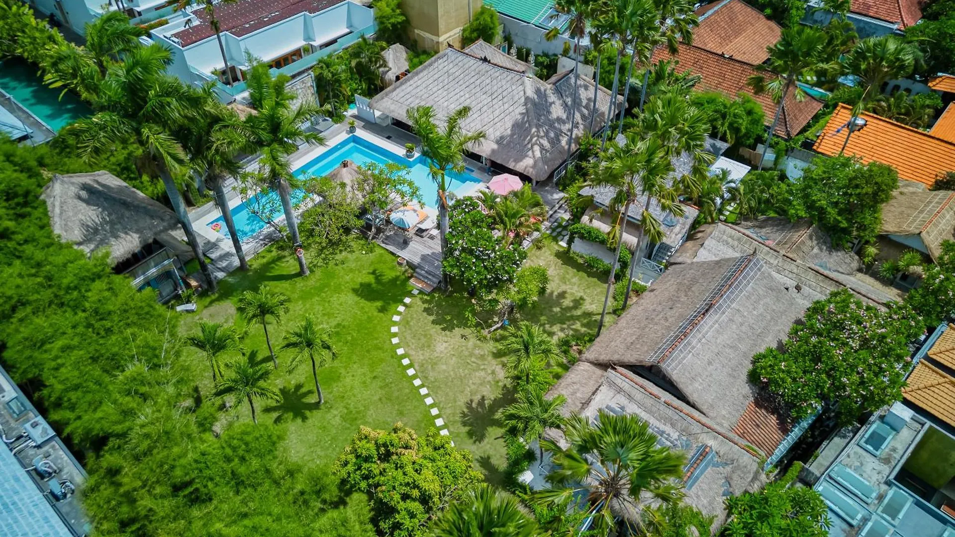 Villa Kalis, 10 Bedroom Family And Group Villa سمينياك إندونيسيا